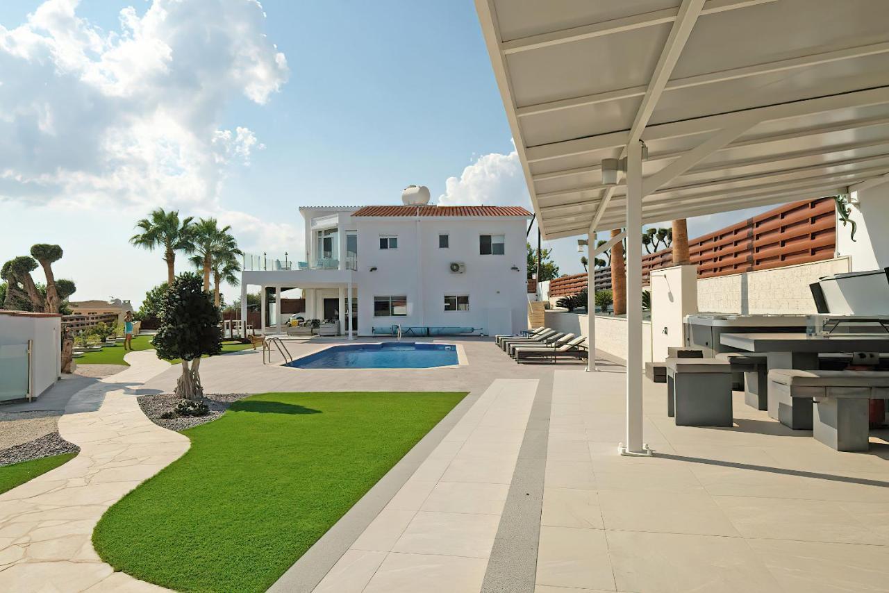 Villa Prasino Корал-Бэй Экстерьер фото