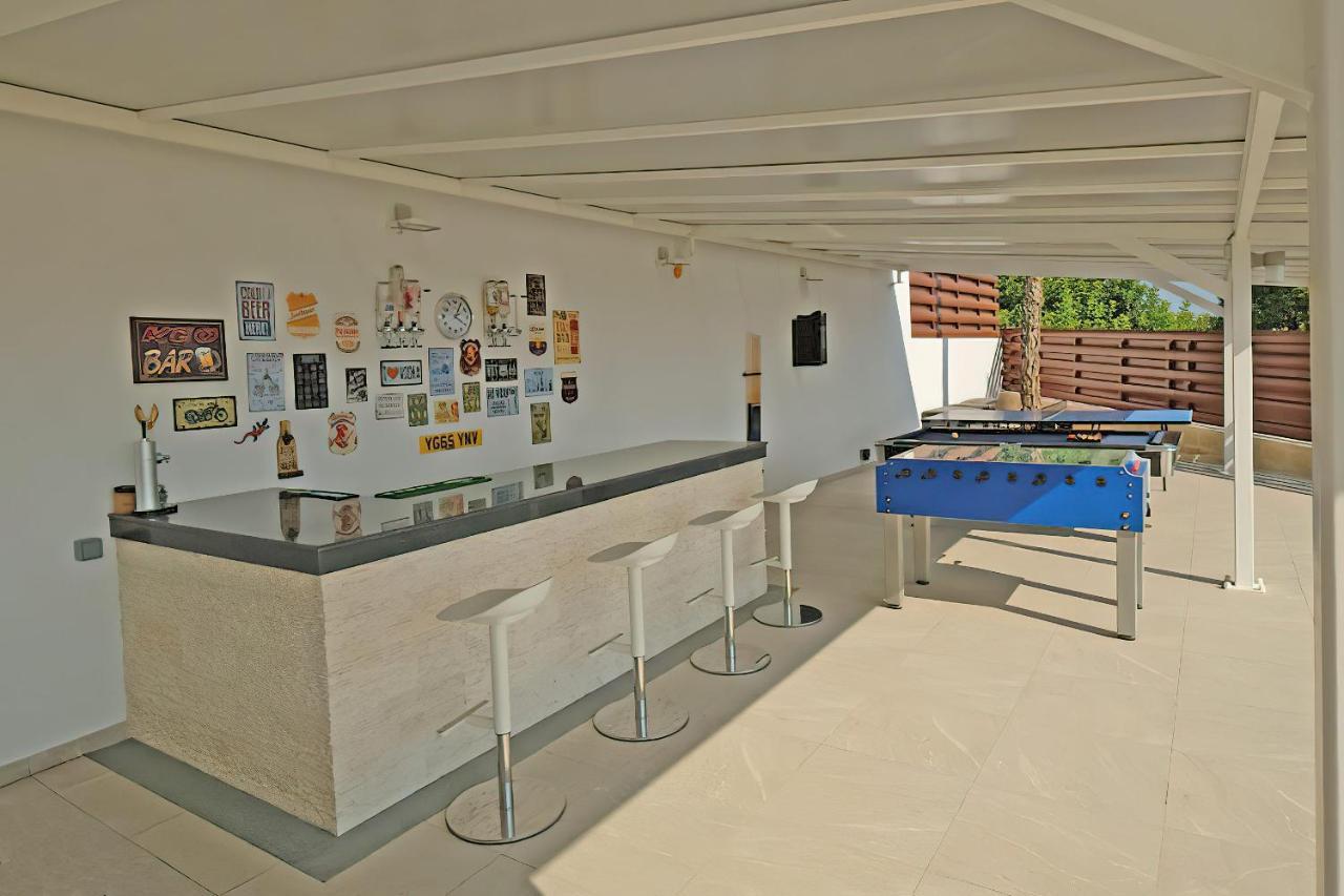 Villa Prasino Корал-Бэй Экстерьер фото