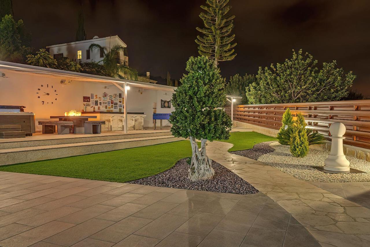 Villa Prasino Корал-Бэй Экстерьер фото