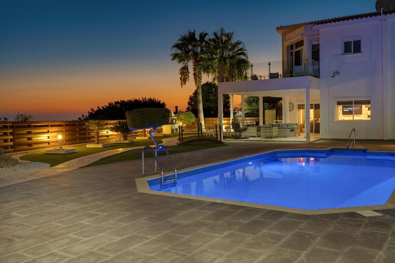 Villa Prasino Корал-Бэй Экстерьер фото